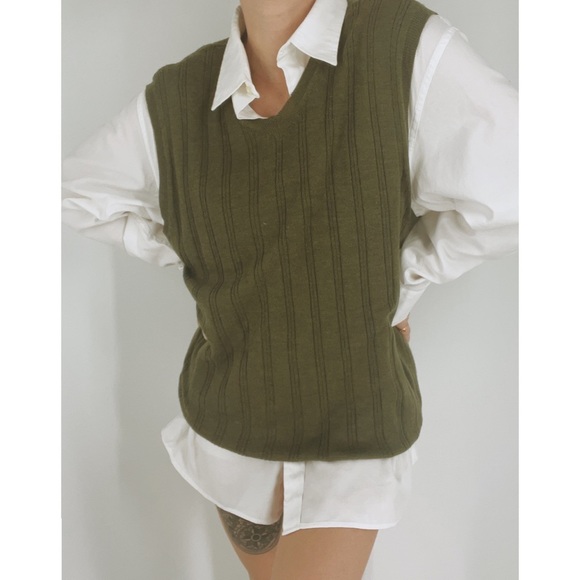Vintage Jackets & Blazers - Vintage Lord and Taylor Wool Olive Green Sleeveless Vest